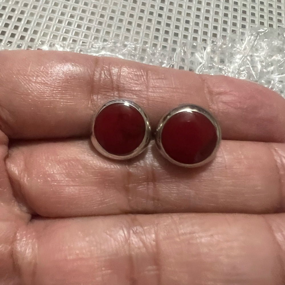 String Silver 925 Beautiful Red Stud Earrings - image 1